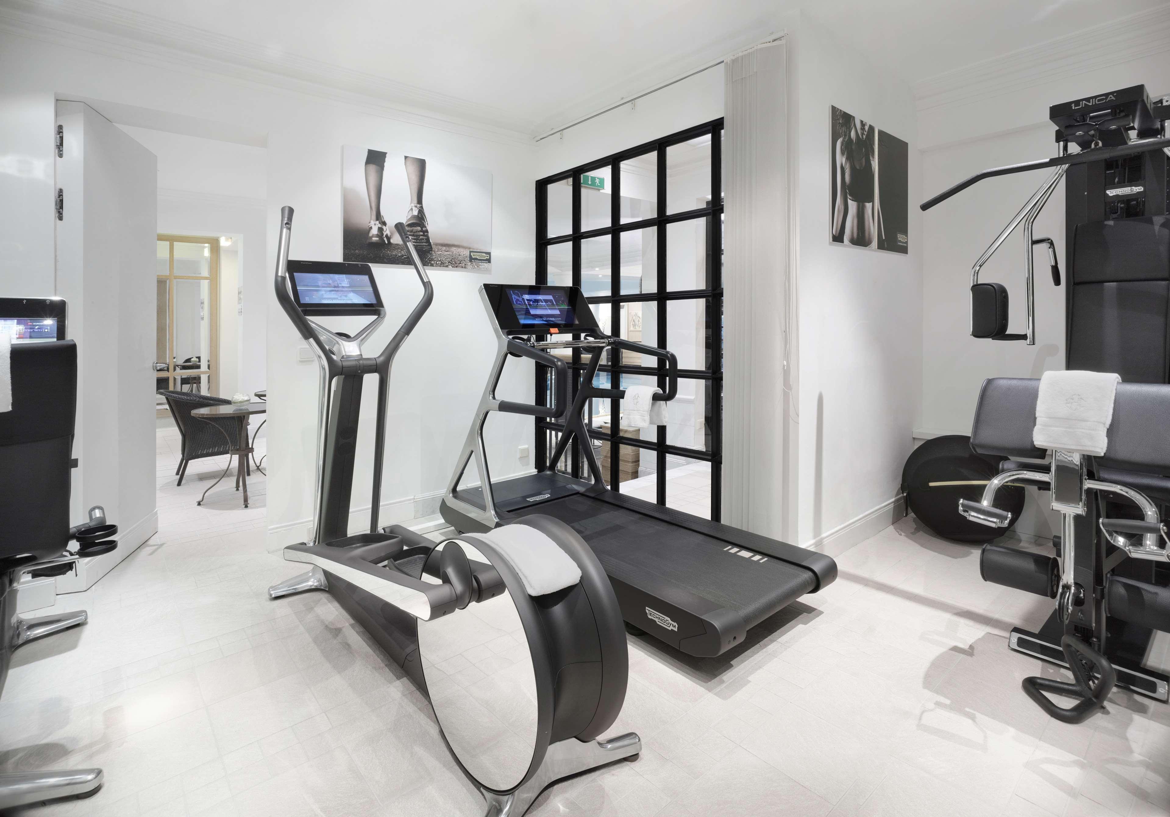 Schlosshotel ベルリン エクステリア 写真 A private gym