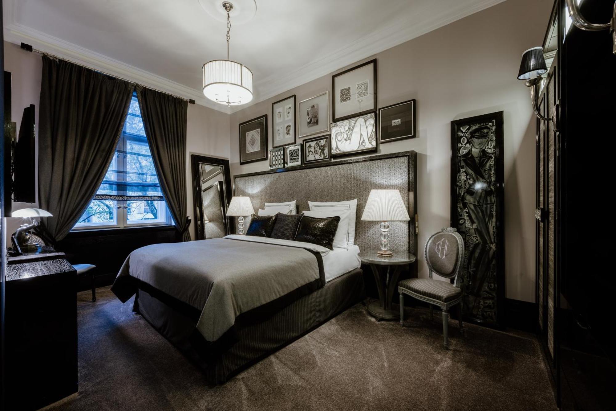 Schlosshotel ベルリン エクステリア 写真 A bedroom at the hotel