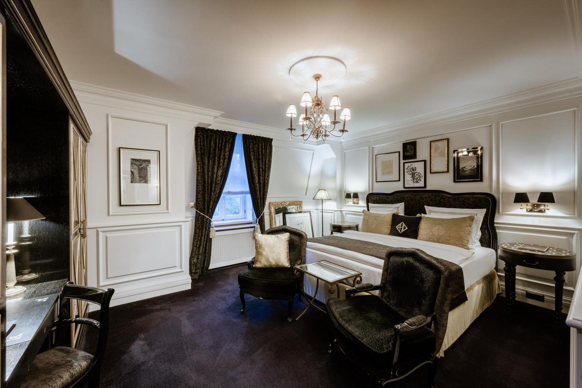 Schlosshotel ベルリン エクステリア 写真 A suite at the hotel