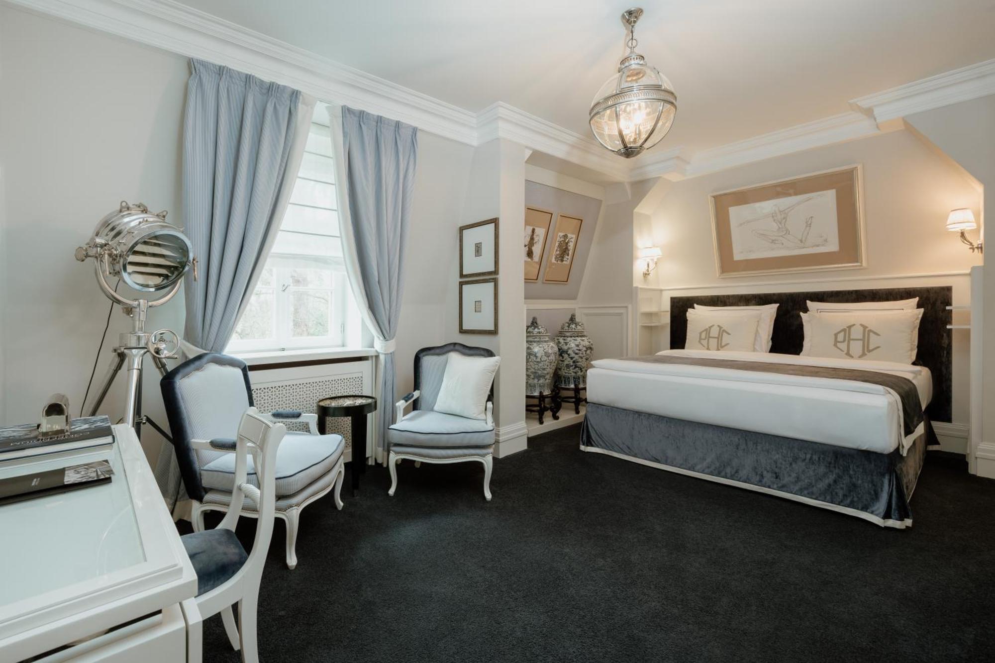 Schlosshotel ベルリン エクステリア 写真 A room at the hotel