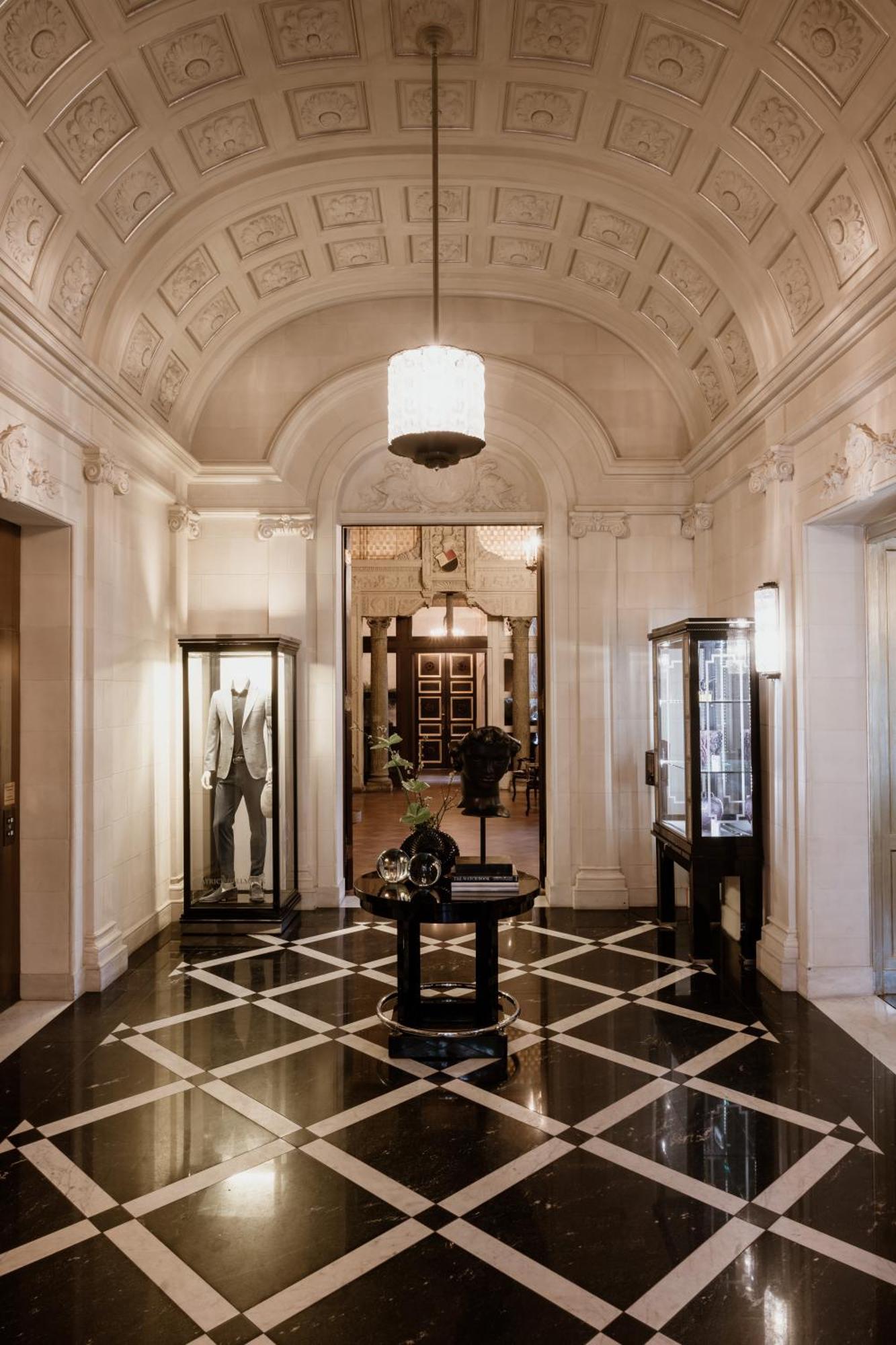 Schlosshotel ベルリン エクステリア 写真 Ralph Lauren store in Paris