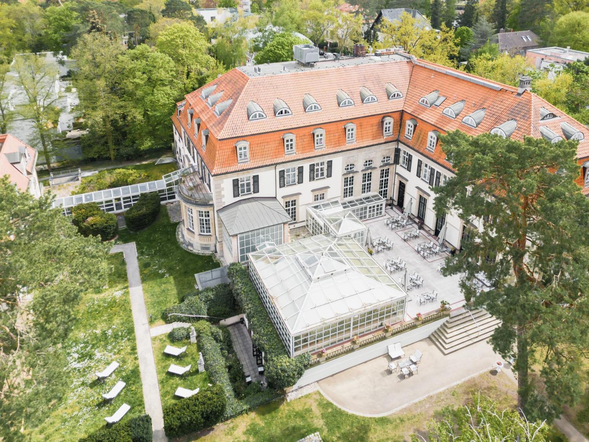 Schlosshotel ベルリン エクステリア 写真 Aerial view of the German National Museum of Music